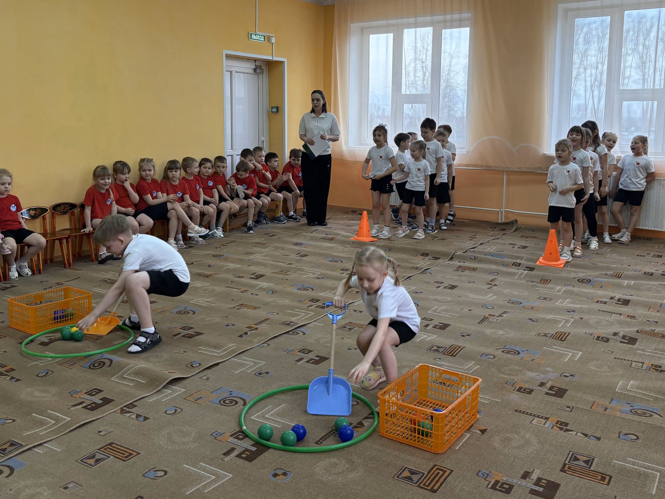 Звезда. Кто быстрее выроет окоп.jpg